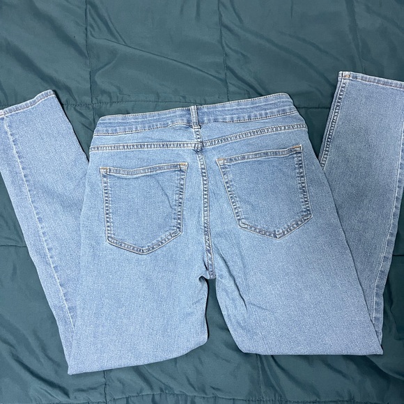 H&M High Waist Skinny Jeans - Picture 2 of 2